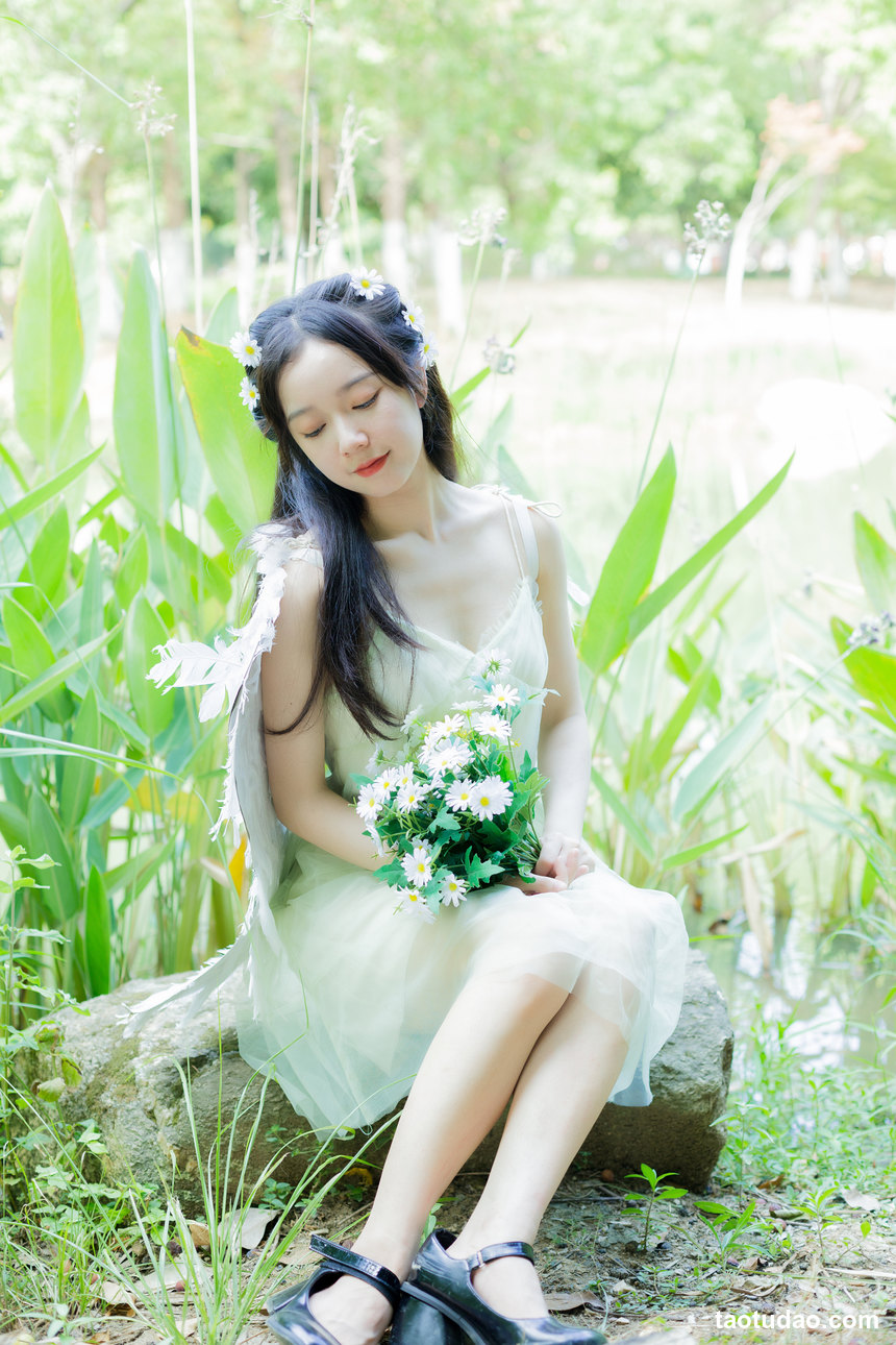 图片[3]-[YITUYU艺图语]2022.10.03 夏末的精灵 戈曼妮Nini[32+1P／314MB]-绅士图