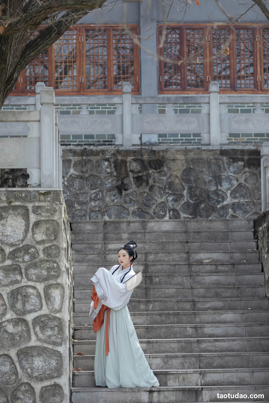 图片[2]-[YITUYU艺图语]2023.04.06 琴君可听 姿姿[24+1P／289MB]-绅士图