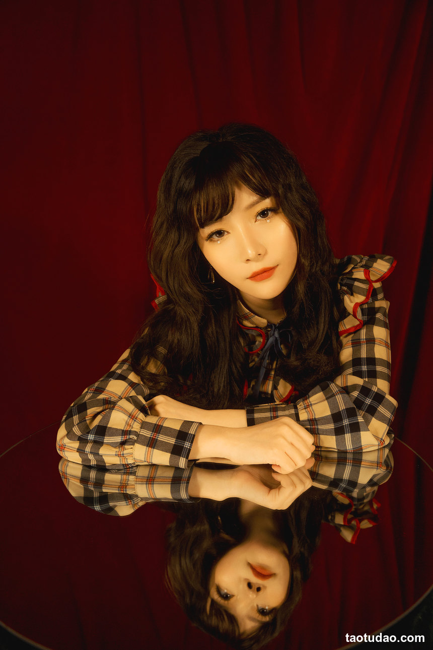 图片[2]-[YITUYU艺图语]2022.12.31 镜中的梦 吴琼琼[20+1P／370MB]-绅士图