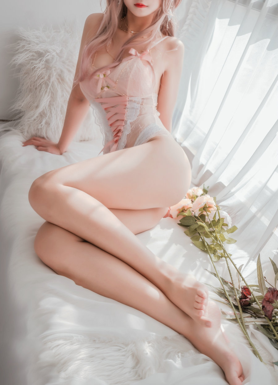 微博妹子三度_69 - 精灵紧身衣 / 27P5V-230MB / cos萌妹-绅士图