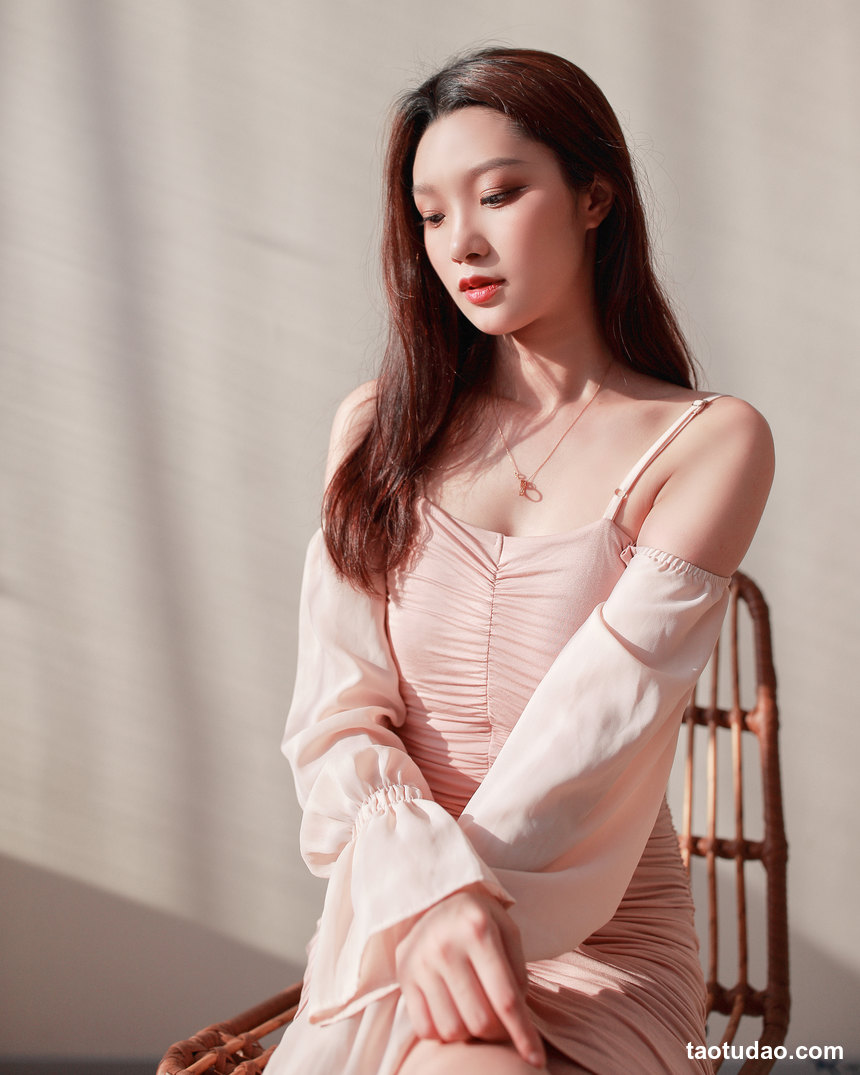 图片[3]-[YITUYU艺图语]2022.09.06 光照的方向 馨馨[21+1P／151MB]-绅士图