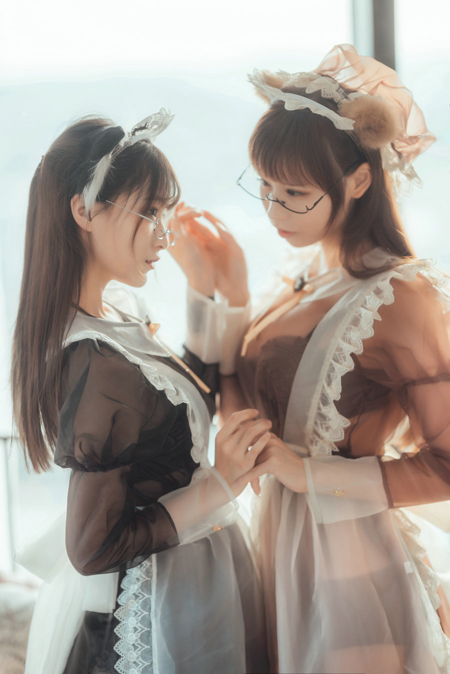 动漫博主爱老师_PhD&奶文文&铁板烧鬼舞w - 透明女仆 / 33P-278MB / cos萌妹-绅士图