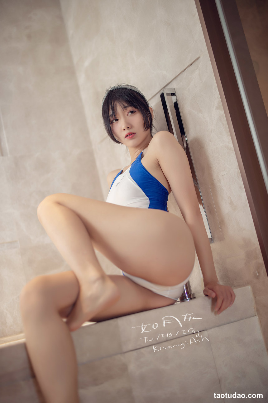 如月灰 - 蓝白竞泳 [40P-159MB]-绅士图