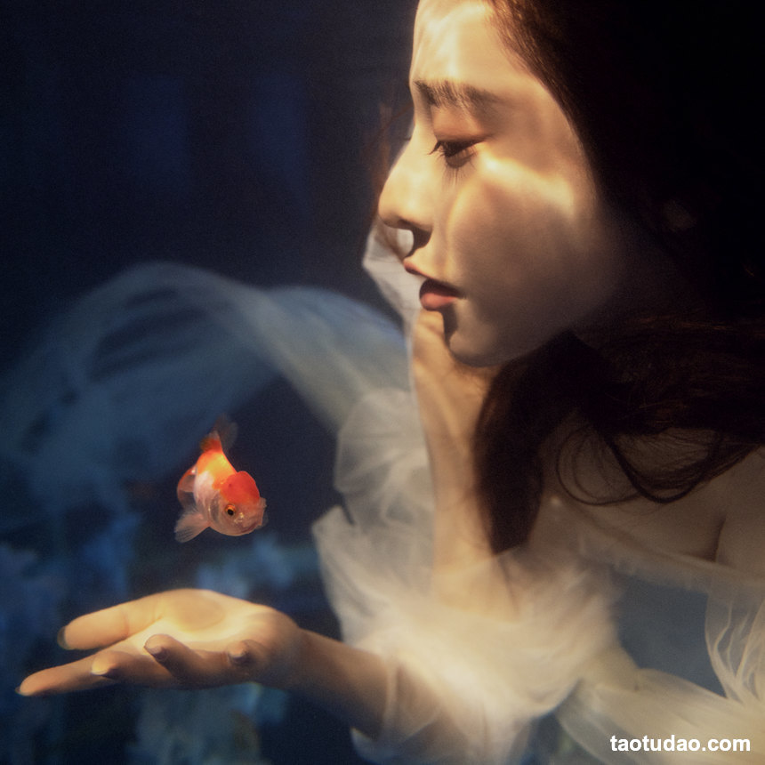 图片[2]-[YITUYU艺图语]2022.06.13 镜花水月 蛋蛋[34+1P／442MB]-绅士图