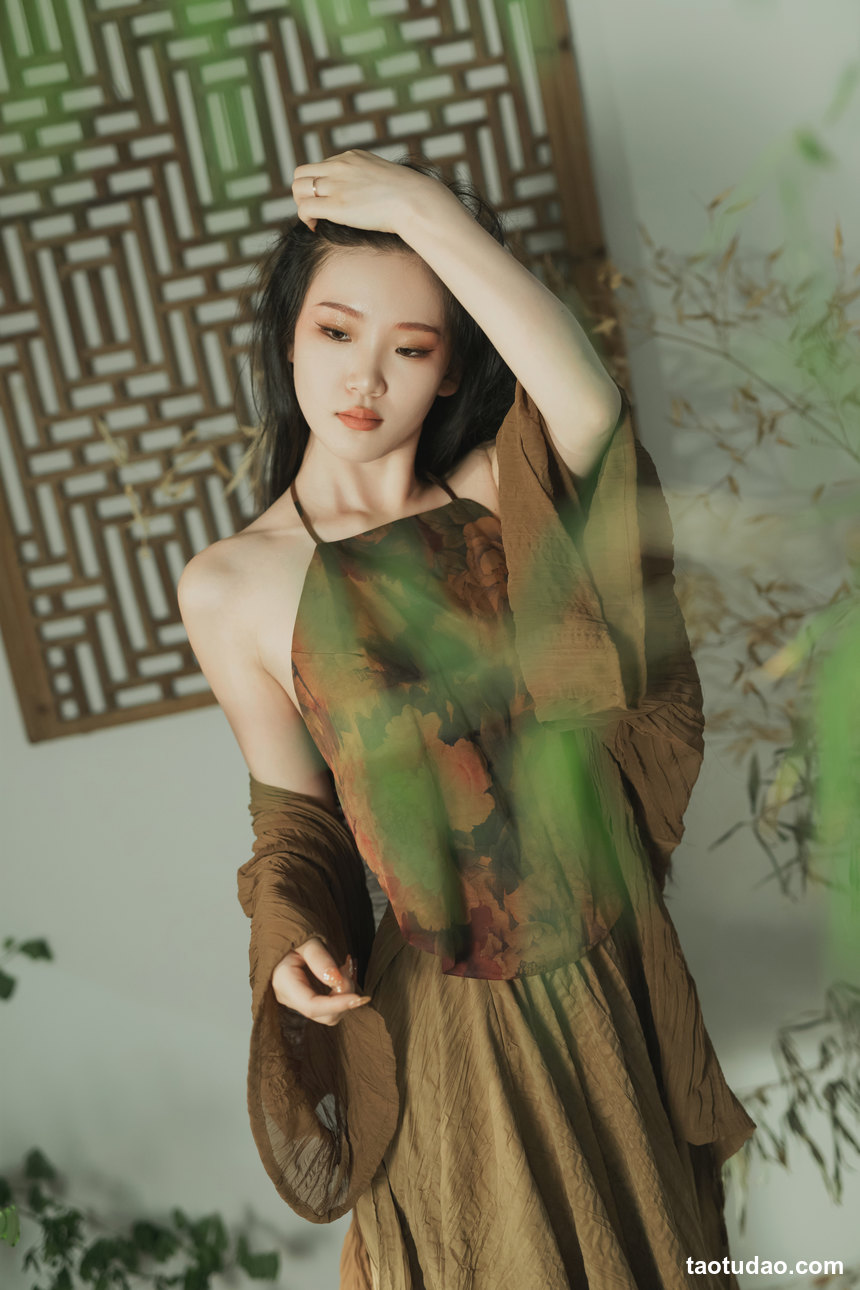 图片[4]-[YITUYU艺图语]2022.09.03 素衣 相望回首喵喵喵[34+1P／379MB]-绅士图