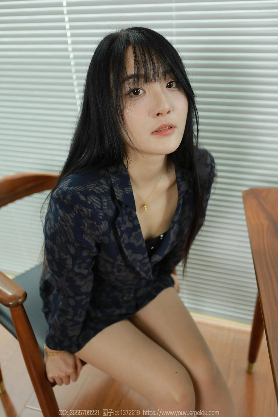 IESS异思趣向 - 模特：婉萍《阳光OL》/ 87P-89MB / 机构-艺库