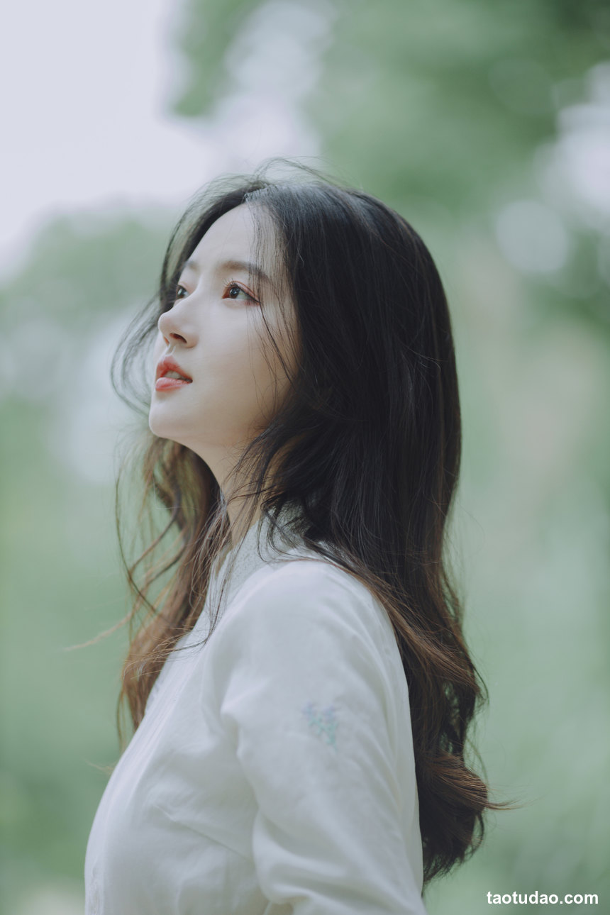 图片[2]-[YITUYU艺图语]2022.11.29 白色湖畔 幽灵胡子[29+1P／396MB]-绅士图