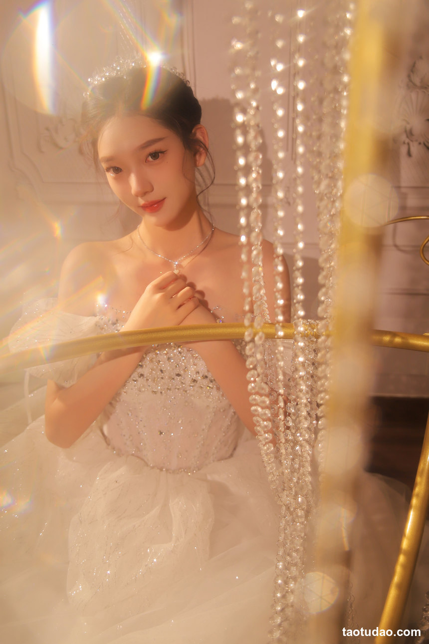 图片[2]-[YITUYU艺图语]2023.01.05 Young and beautiful ccc[21+1P／218MB]-绅士图