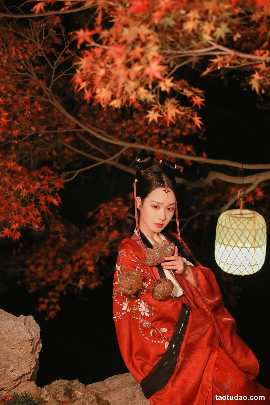 图片[3]-[YITUYU艺图语]2022.10.25 花开海上 兔子Zzz不吃胡萝卜[28+1P／194MB]-绅士图