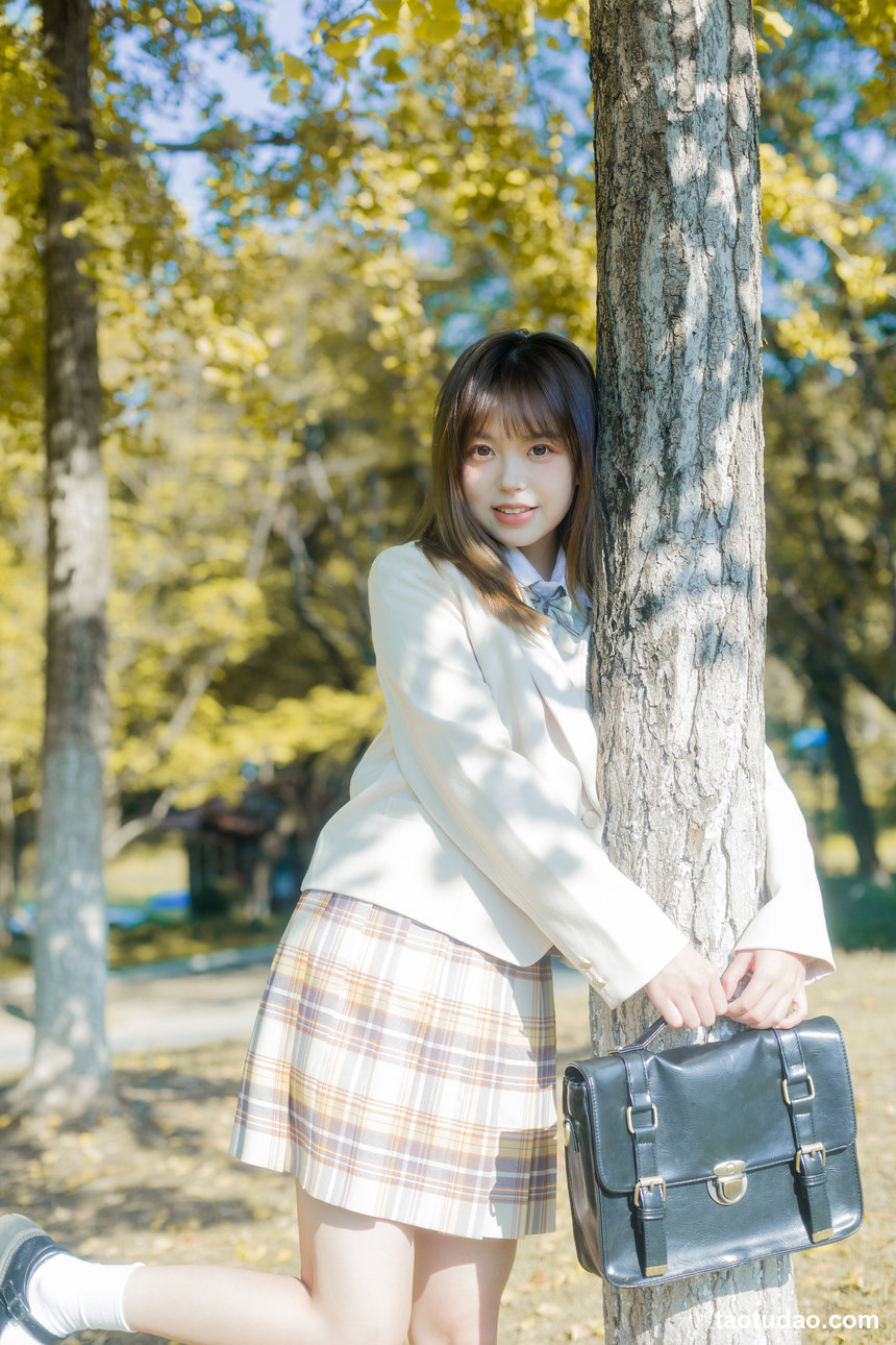 图片[3]-[YITUYU艺图语]2022.11.21 奶油味的秋 哈吉麻花[37+1P／355MB]-绅士图