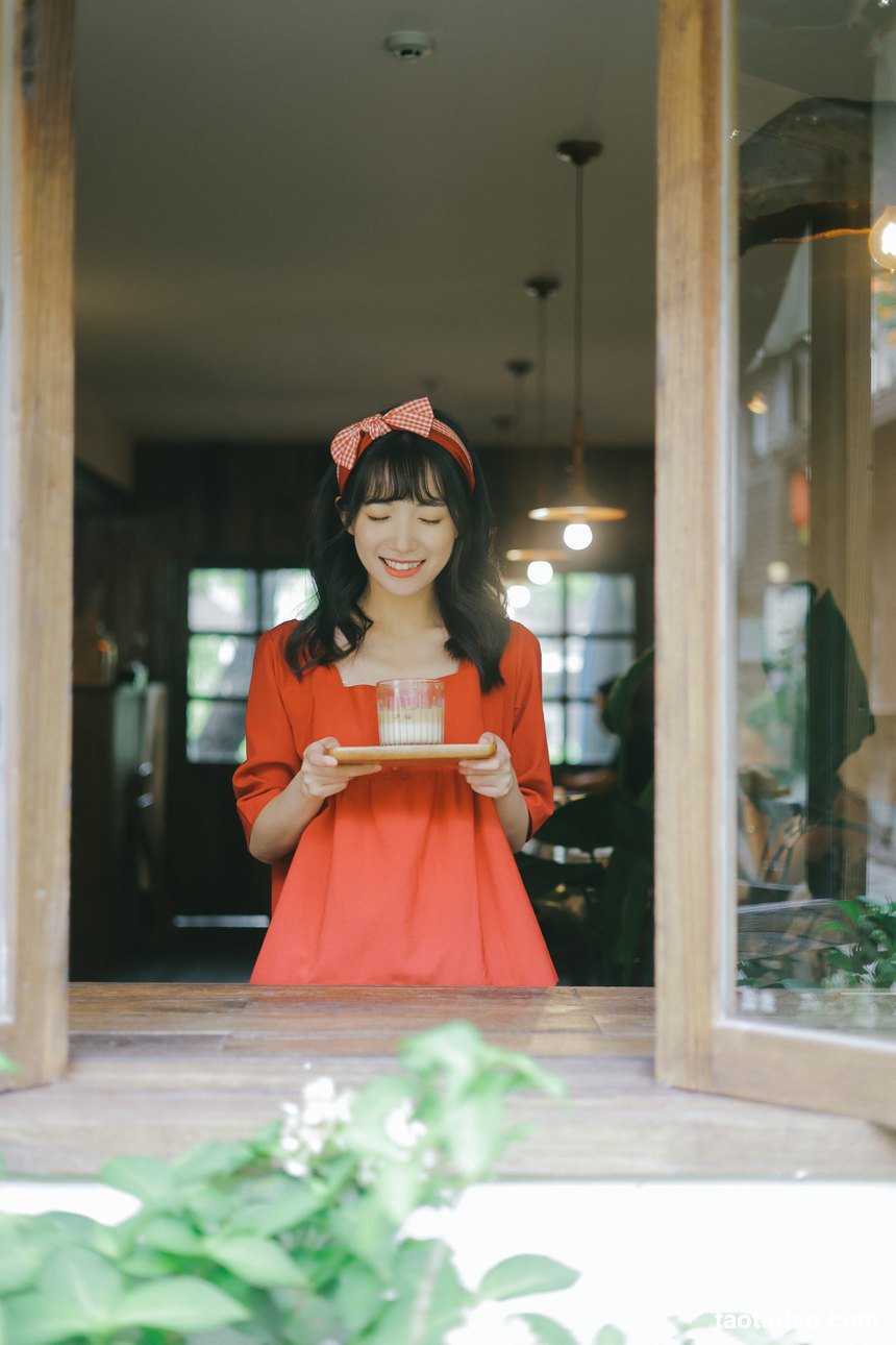 图片[2]-[YITUYU艺图语]2022.08.31 后院有海 一只阿梦崽[42+1P／339MB]-绅士图