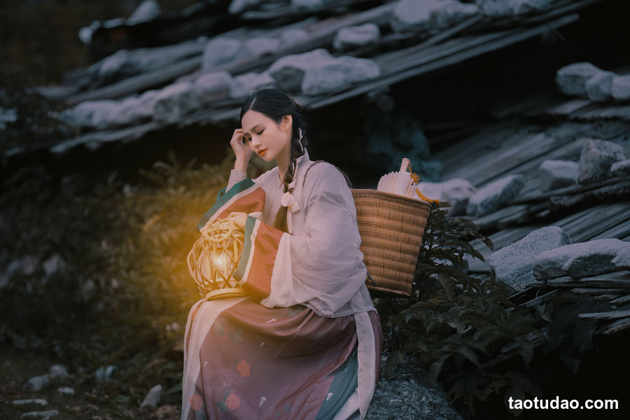 图片[2]-[YITUYU艺图语]2023.02.07 暮色晚归 谢阿玲[31+1P／560MB]-绅士图