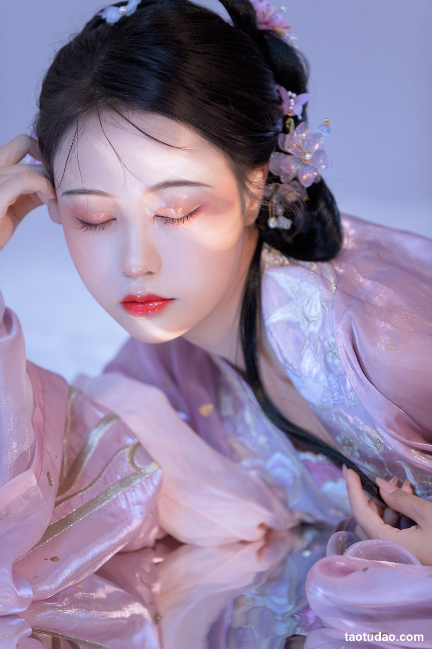 图片[4]-[YITUYU艺图语]2022.08.12 镜花水月 梨一依[23+1P／276MB]-绅士图