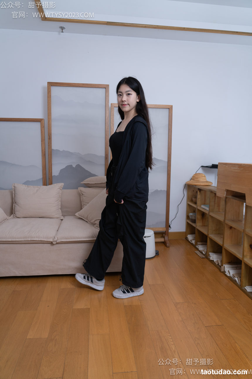 图片[4]-甜予摄影 NO.103 小云-板鞋、黑棉袜、裸足、剪指甲泡脚剧情[143P+2V／11.0GB]-绅士图