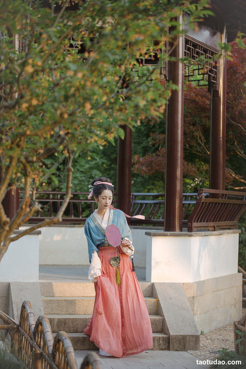 图片[3]-[YITUYU艺图语]2022.06.29 拾尽千苍色，携来两袖风 五月的三花猫[26+1P／156MB]-绅士图