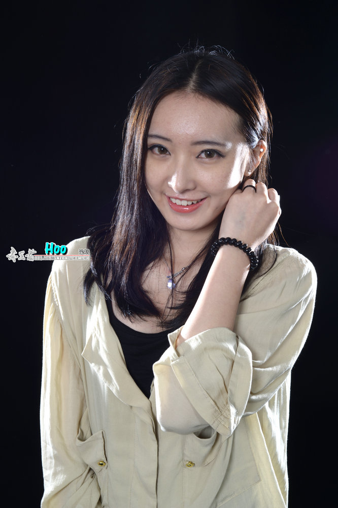/ 赤足者 / D800超级大图-莉莉 / 72P/307MB / 丝袜美腿-绅士图