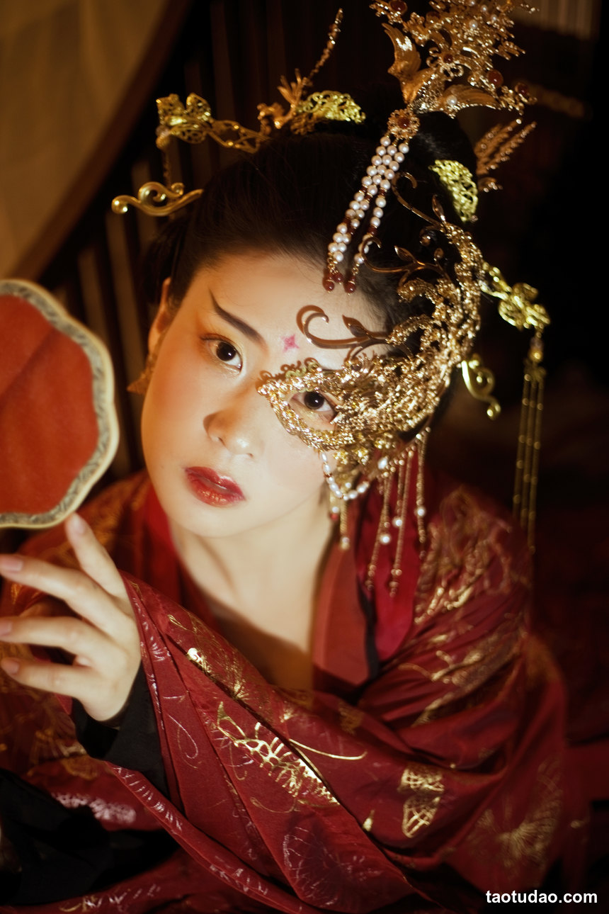 图片[2]-[YITUYU艺图语]2022.07.31 半面妆 一九九几的喵[29+1P／467MB]-绅士图