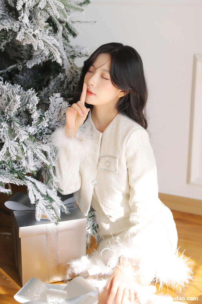 图片[2]-[YITUYU艺图语]2022.12.16 山茶花 依欣Doris[35+1P／323MB]-绅士图