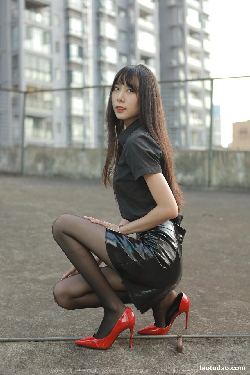 图片[4]-[IESS异思趣向] 2022.11.16 丝享家 1270 团团《长腿红高跟》[83P-106.9M]-绅士图