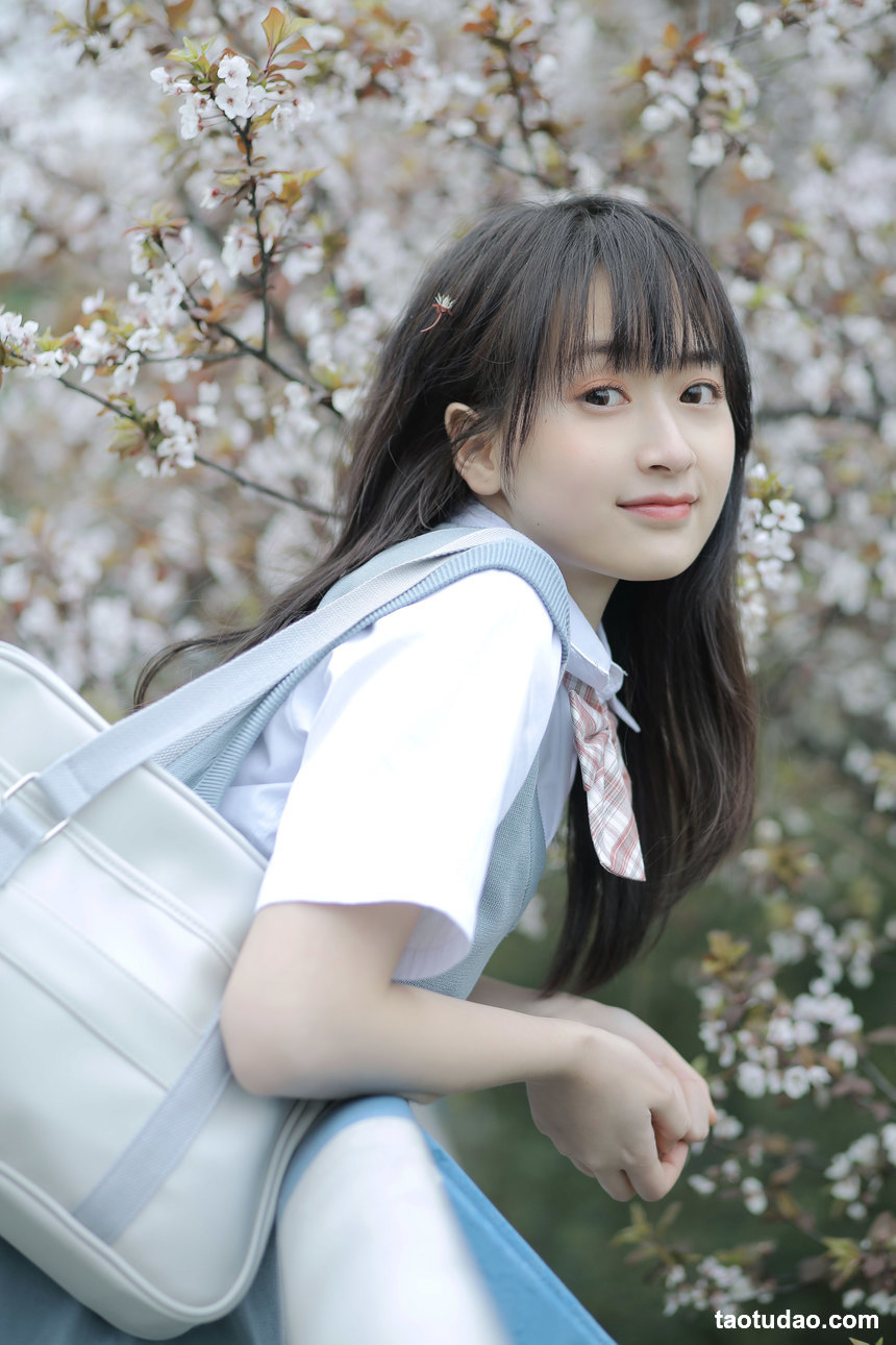 图片[4]-[YITUYU艺图语]2022.05.09 感受春的气息 想七77[25+1P／64.9MB]-绅士图