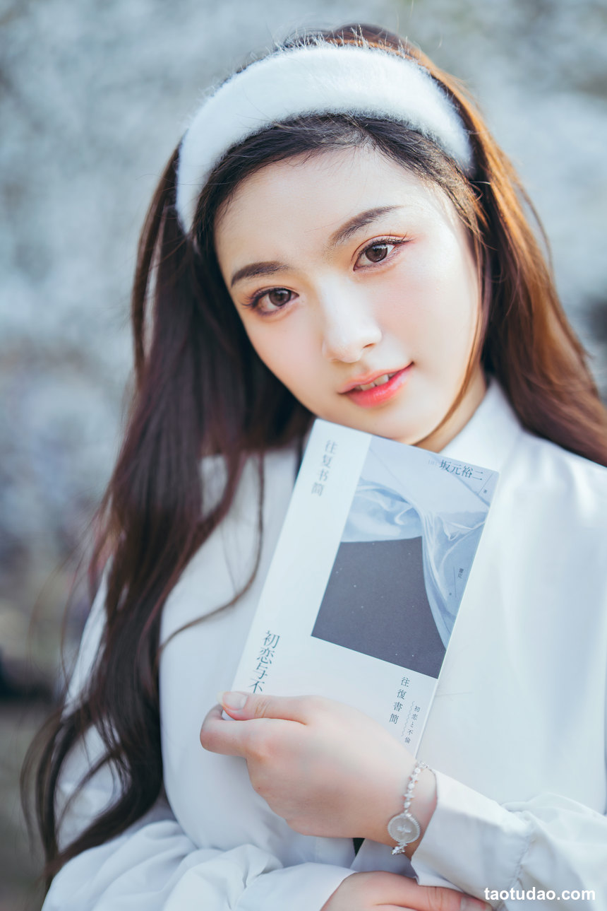 图片[4]-[YITUYU艺图语]2022.07.01 三月樱花 幺鸡w[22+1P／394MB]-绅士图