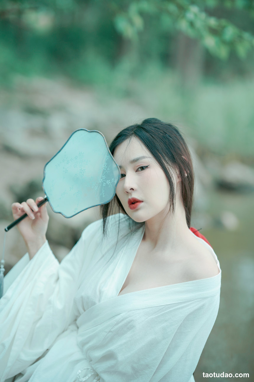 图片[3]-[YITUYU艺图语]2022.04.02 染红尘 雅熙[24+1P／268MB]-绅士图