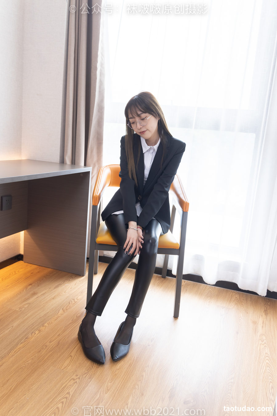 图片[3]-[BoBoSocks袜啵啵]NO.297 稚予-平底鞋、黑丝、皮裤裤里丝[140P+1V／5.43GB]-绅士图