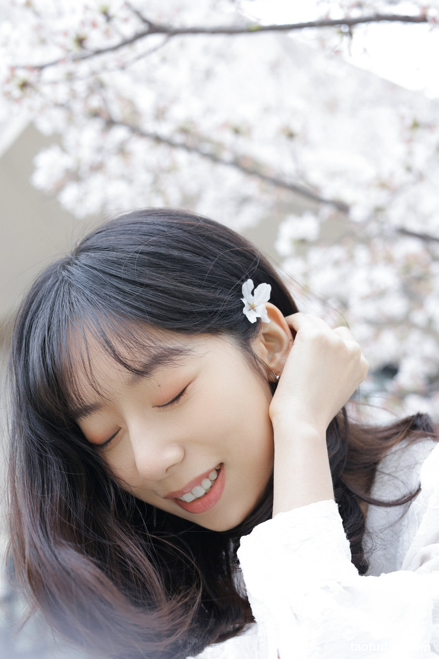 图片[2]-[YITUYU艺图语]2022.07.04 白色花语 孟商一[25+1P／205MB]-绅士图