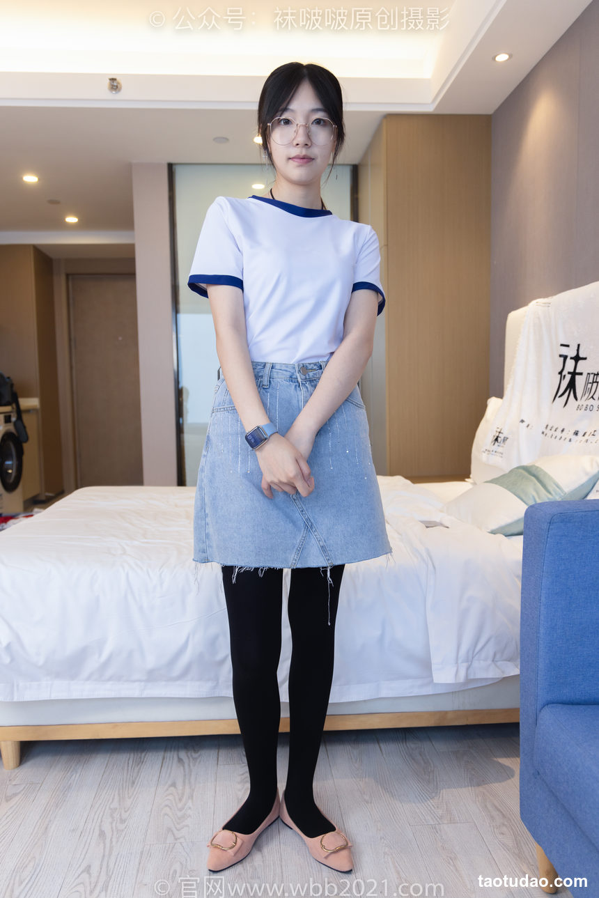 [BoBoSocks袜啵啵]NO.446 甜甜圈 板鞋、白棉袜、白丝、校服裤里丝[150P+1V／6.08GB]-绅士图