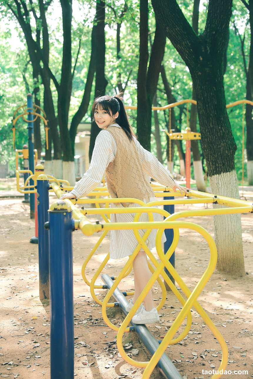 图片[3]-[YITUYU艺图语]2022.05.18 夏末微风 紫傲[24+1P／242MB]-绅士图