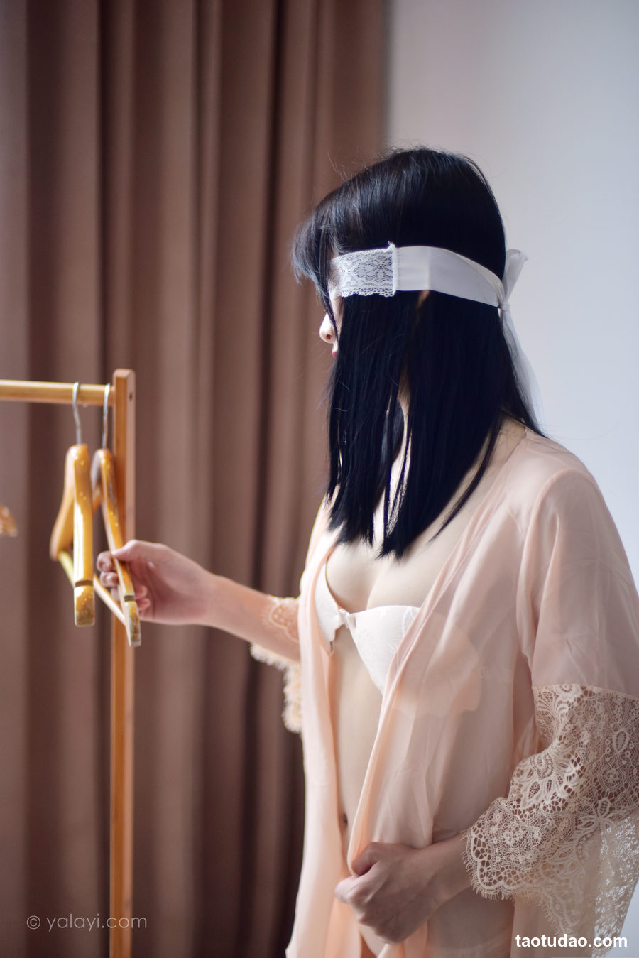 [YALAYI雅拉伊]2024.01.08 NO.1096 丝绸之璐 璐璐[40+1P／421MB]-艺库