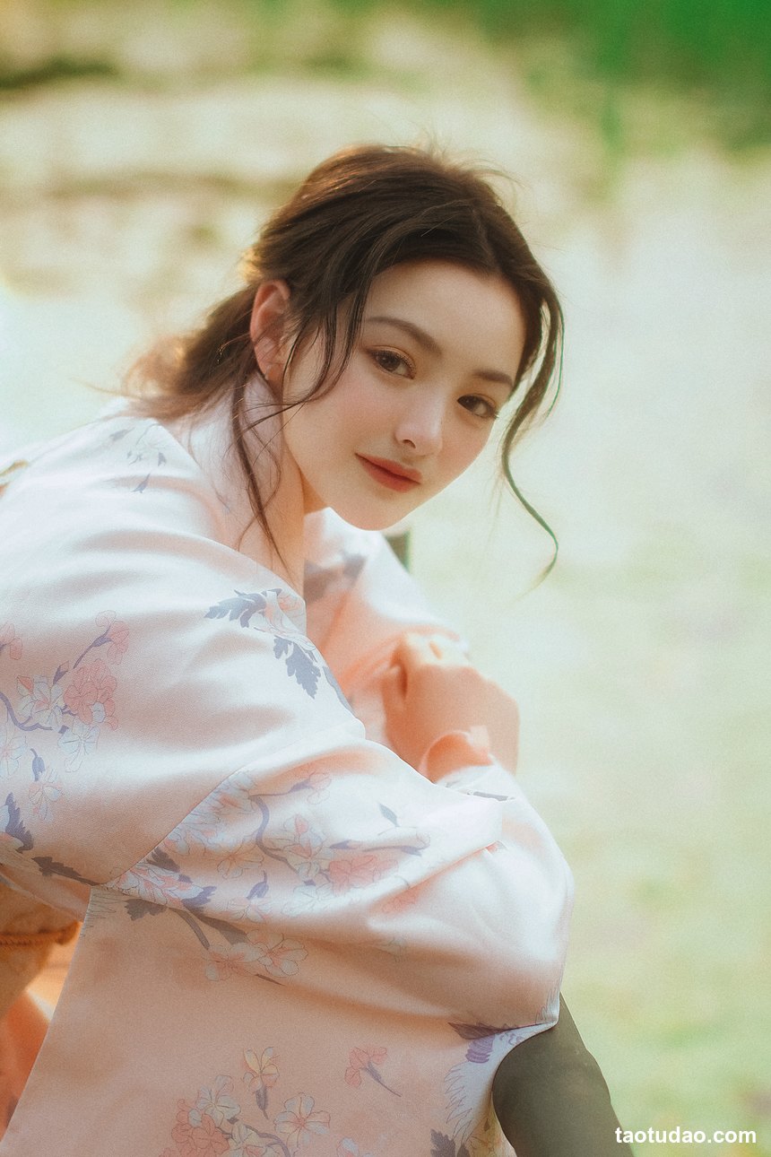 图片[2]-[YITUYU艺图语]2022.12.16 春日的炽热与温柔 雨三岁ya[37+1P／266MB]-绅士图