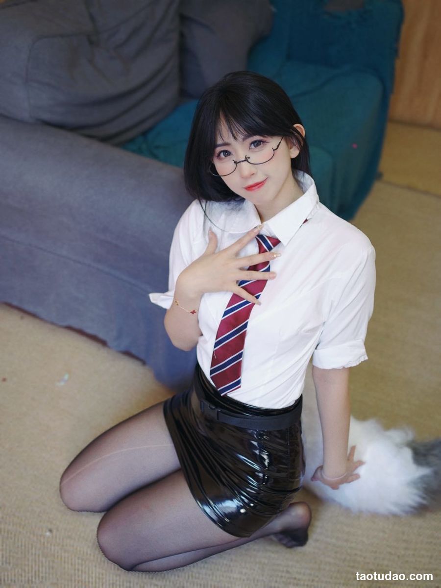 图片[3]-兔牙sinar酱 – 舰长图+直播片段 [117P+2V-680MB]-绅士图