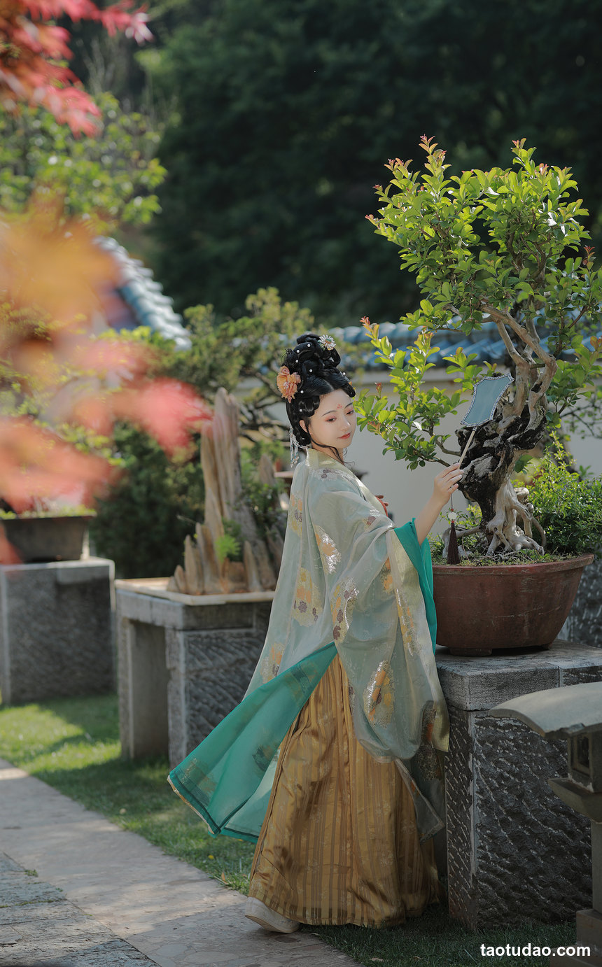 图片[4]-[YITUYU艺图语]2022.06.06 只此青绿 YunFleur[22+1P／426MB]-绅士图