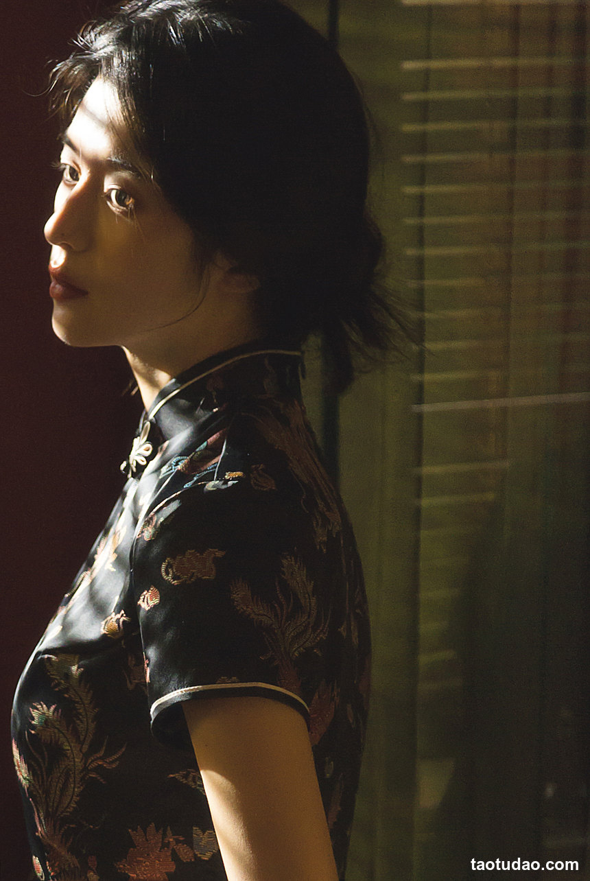 图片[2]-[YITUYU艺图语]2022.12.13 上瘾 梁夹心[21+1P／380MB]-绅士图