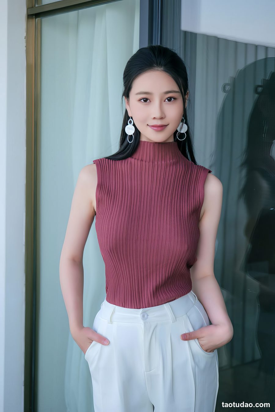 年年Nnian - 下午茶 [32P-186MB]-绅士图