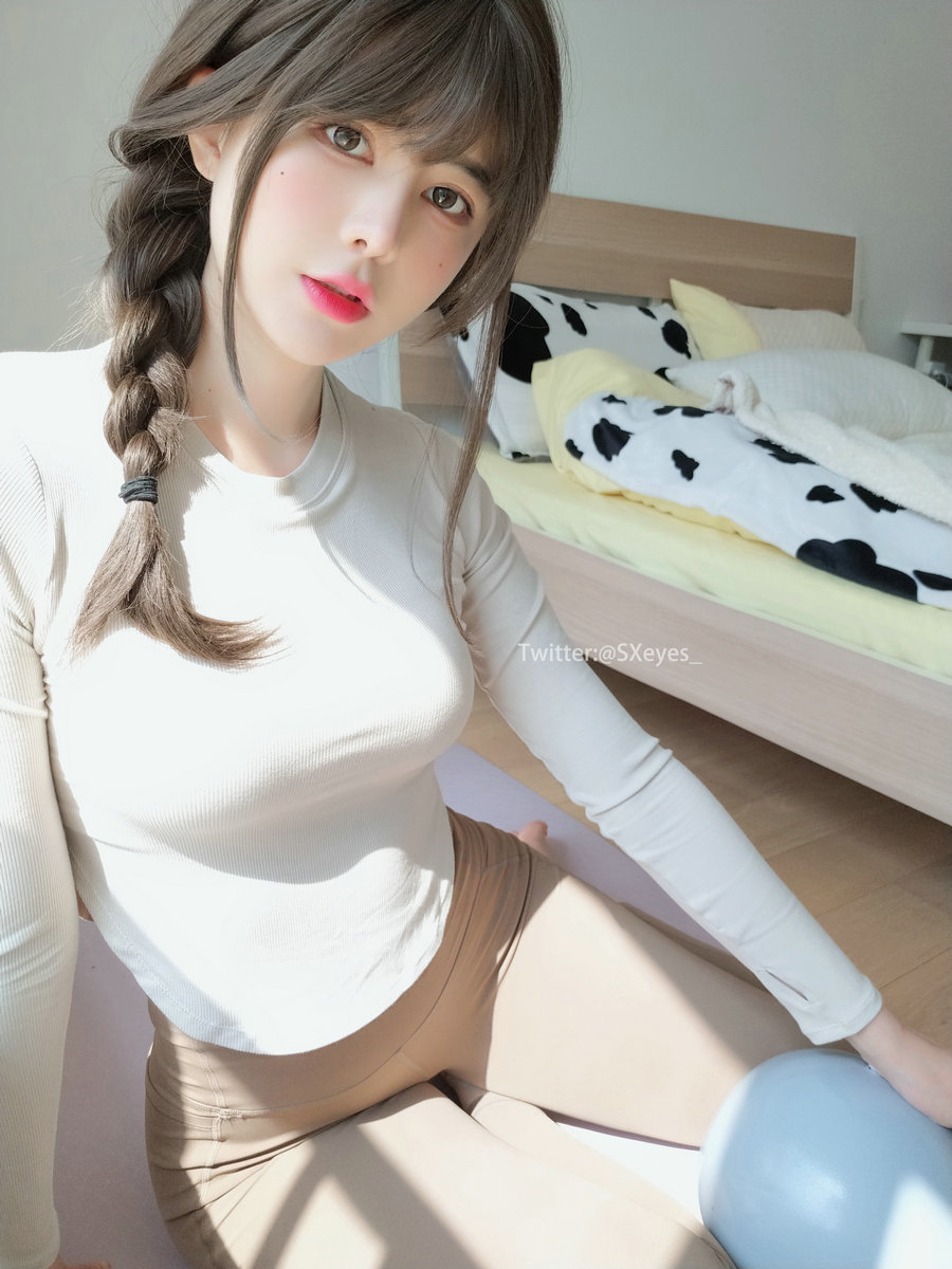 萌妹子眼酱大魔王w - 瑜伽服 / 32P-160MB / cos萌妹-绅士图