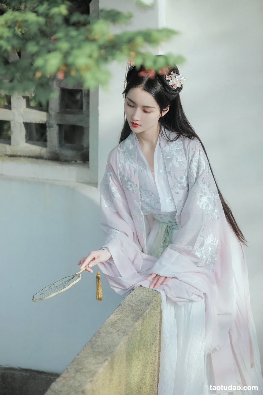 图片[2]-[YITUYU艺图语]2022.03.08 春如旧 琦琦[21+1P／586MB]-绅士图