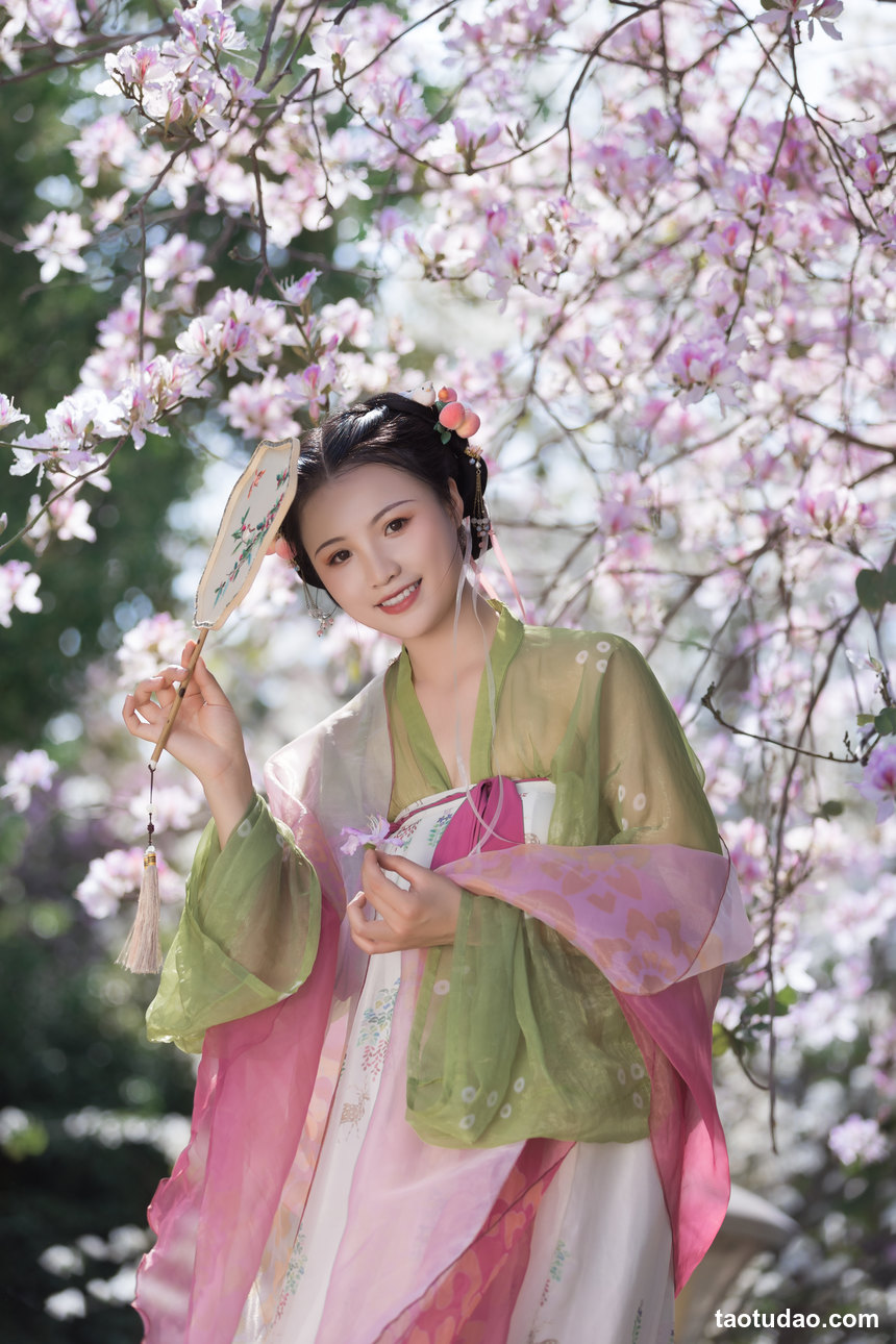 图片[2]-[YITUYU艺图语]2022.07.27 袅娜 刘哈喇子[25+1P／339MB]-绅士图