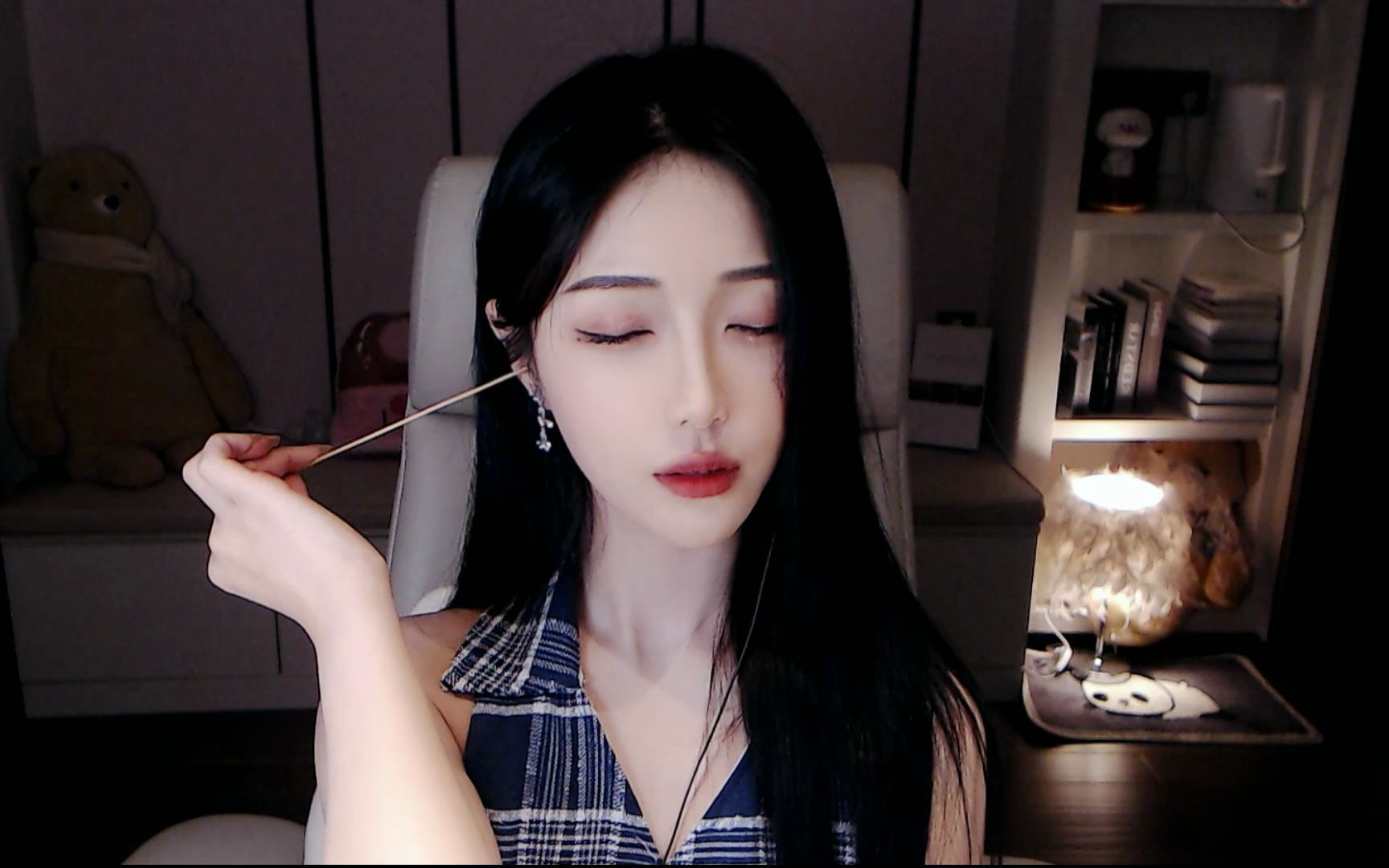 [耳边蓝心]感同身受采耳|捂耳朵|啵啵啵|超长助眠-迷路的番茄 / 国内ASMR-绅士图