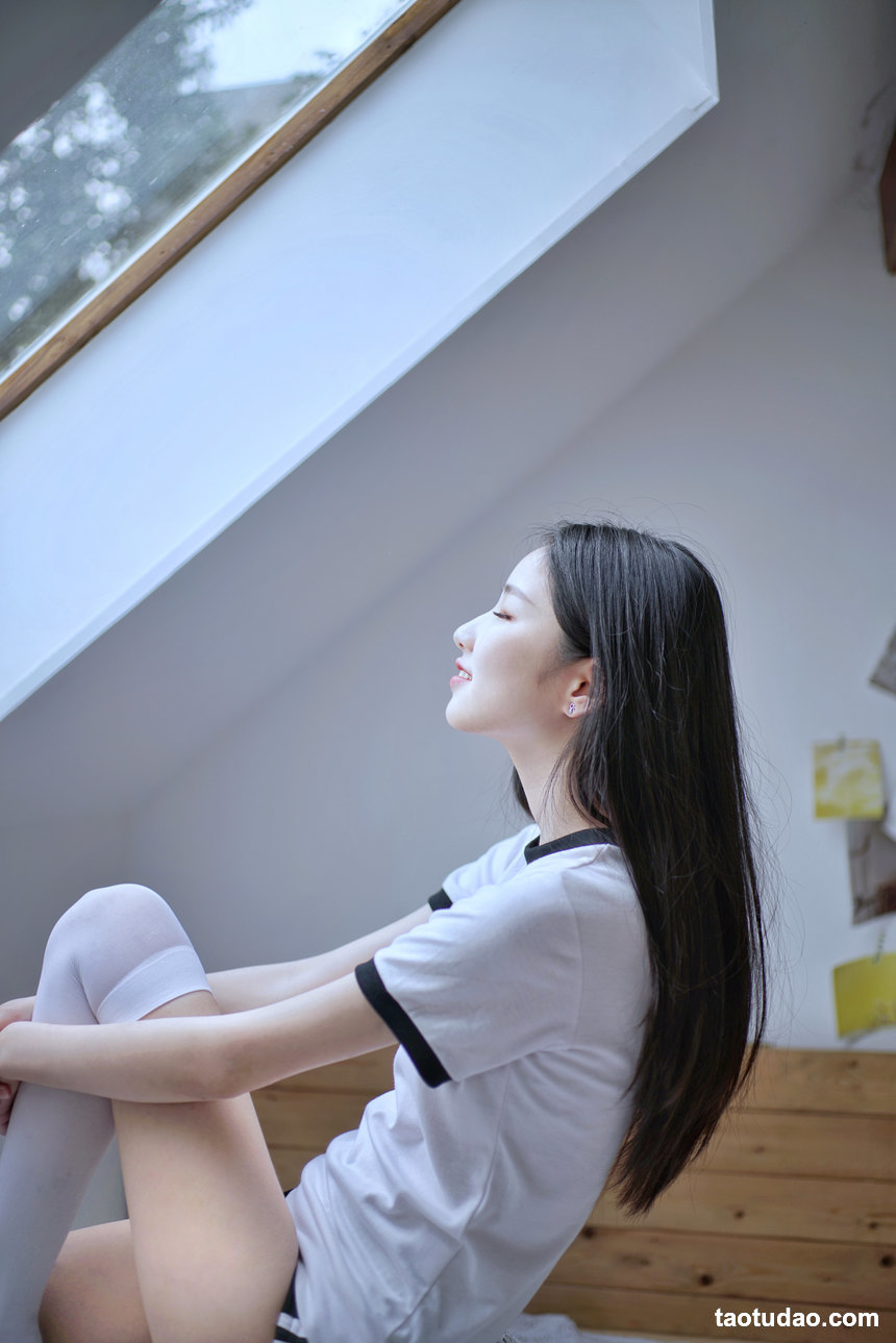 图片[4]-[YITUYU艺图语]2022.12.29 阁楼里的素白 小静[25+1P／594MB]-绅士图