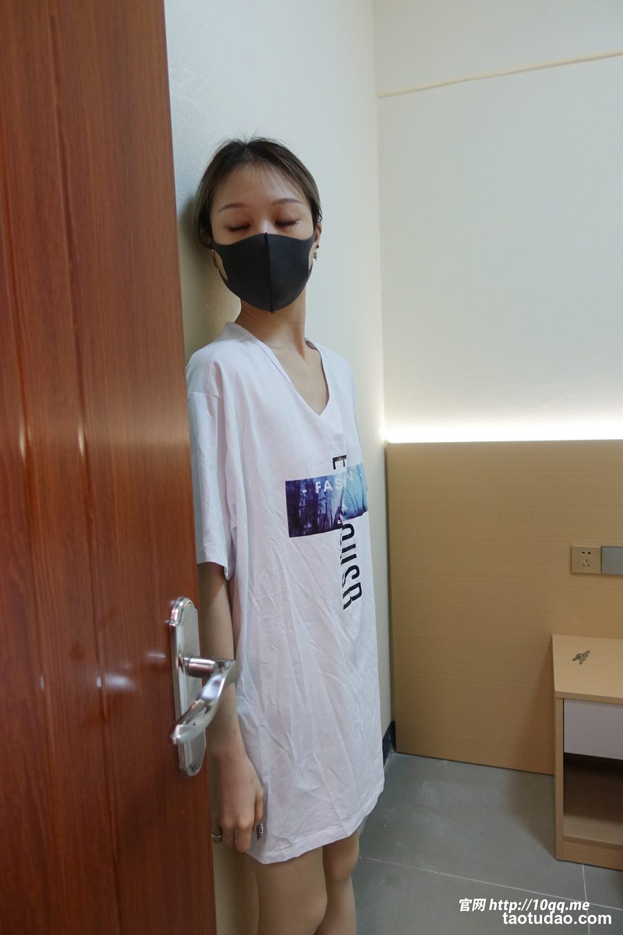 图片[2]-[ROSI口罩系列]2024.03.09 NO.2827[64+1P／71MB]-绅士图