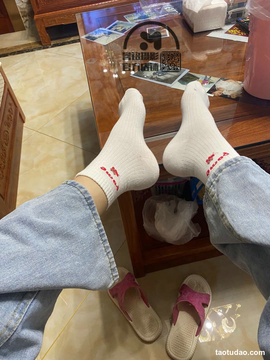 图片[3]-[誉铭传媒]袜足摄影 2020年《09月 幕后作品》[15P1+1V／700MB]-绅士图