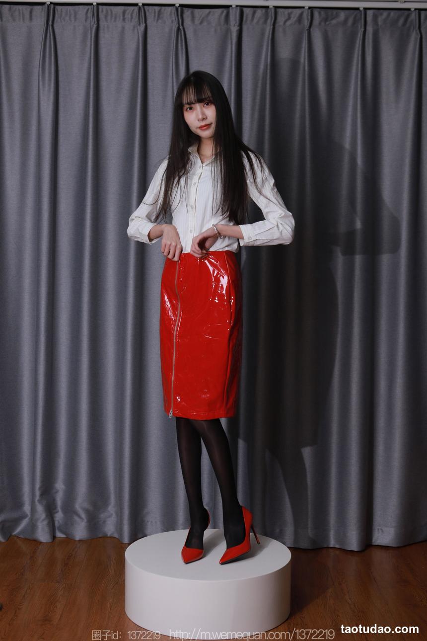 图片[2]-[IESS异思趣向] 2022.12.25 丝享家 1309 团团《红色姓感漆皮》[89P-96.2M]-绅士图