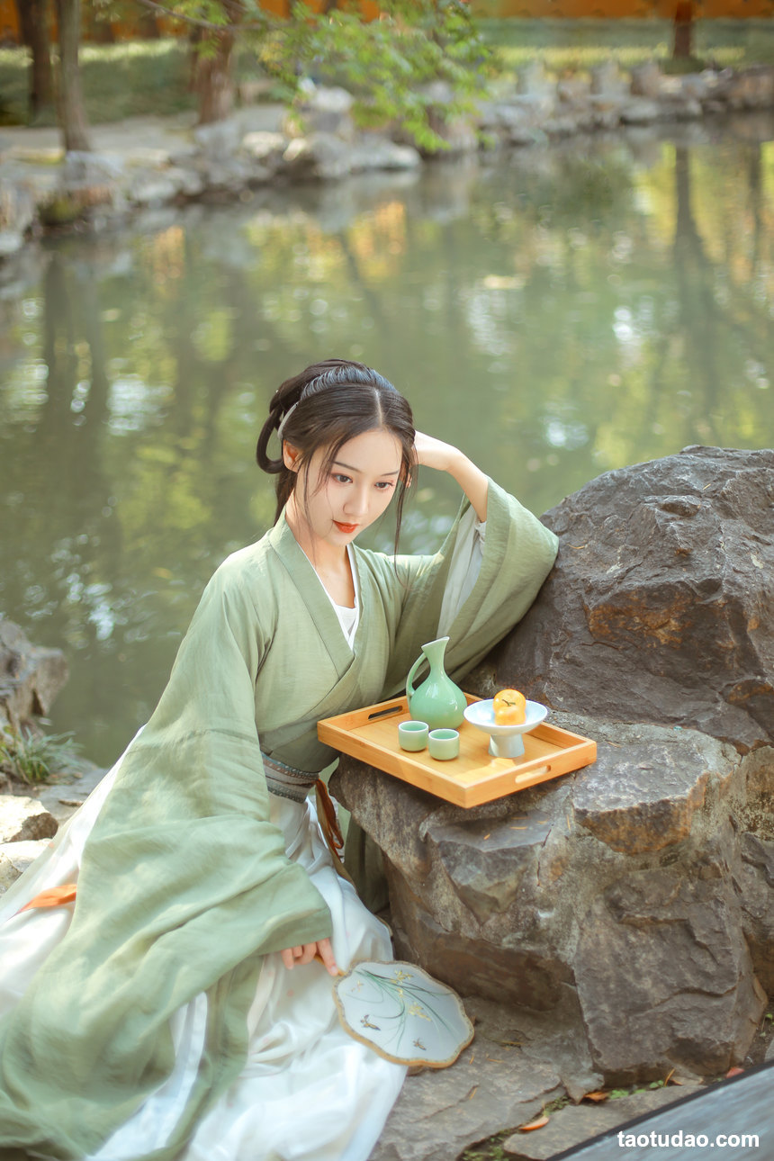 图片[2]-[YITUYU艺图语]2022.04.19 一笑千场醉，浮生任白头 南斋[25+1P／129MB]-绅士图