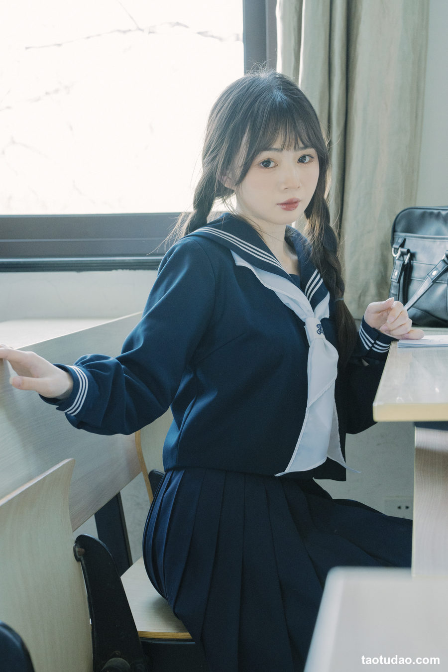 图片[2]-[YITUYU艺图语]2023.04.12 樱花校园 吱吱[31+1P／230MB]-绅士图