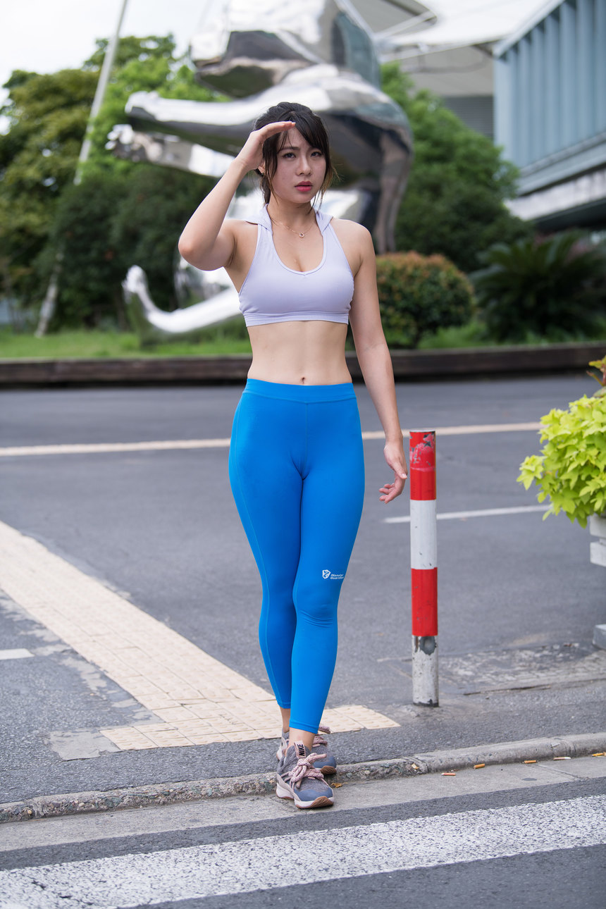 精选街拍作品 NO.0043 紧身弹力裤美女超高清无水印原图[149P／154MB]-绅士图