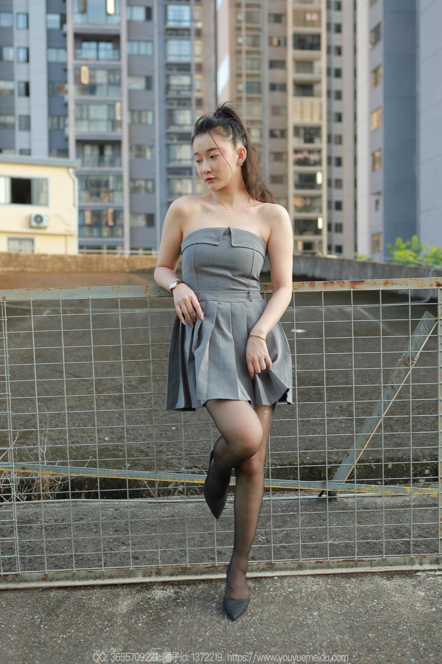 图片[2]-[IESS异思趣向] 2023.11.01 丝享家 1574 秋秋《灰色小礼裙》[78P-99.9M]-绅士图