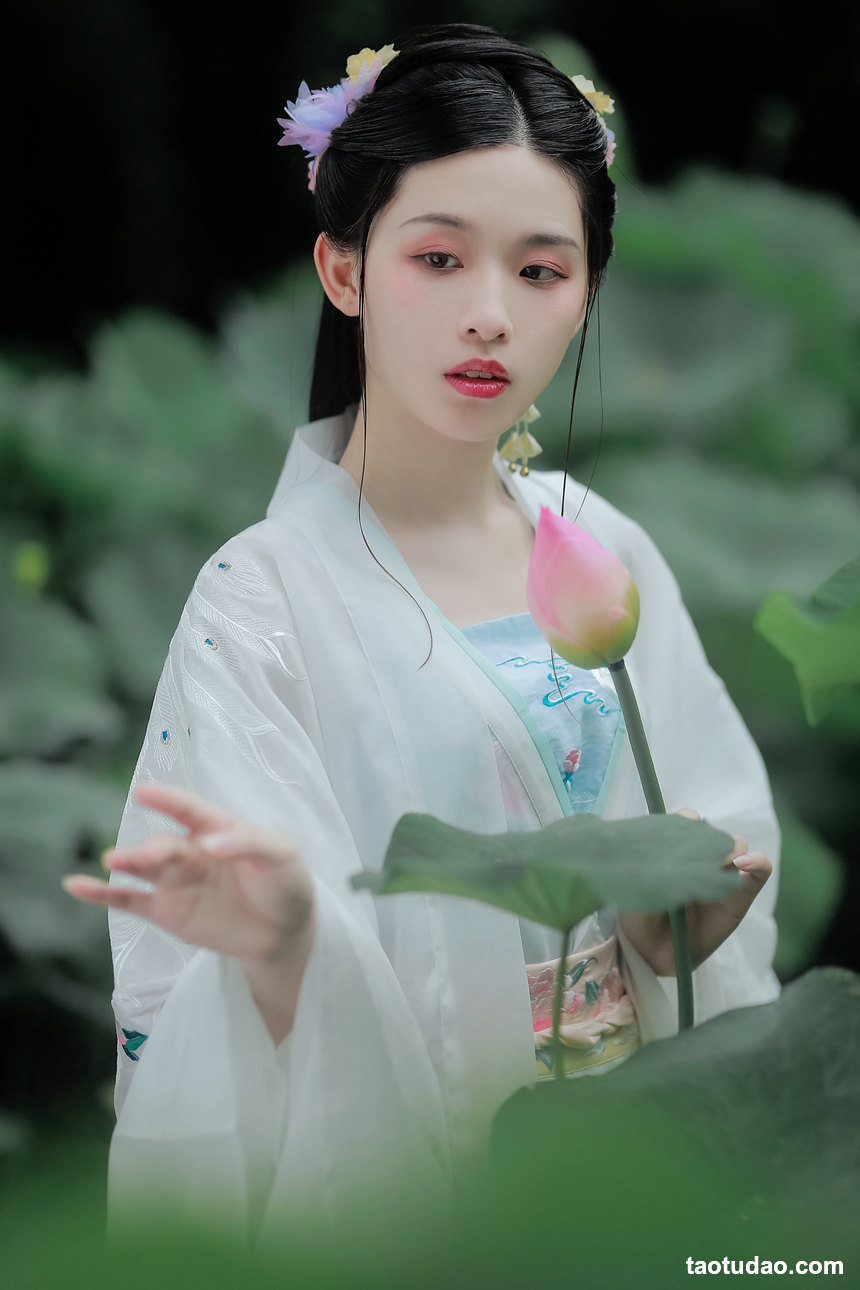 图片[2]-[YITUYU艺图语]2022.06.16 采莲曲 _喵喵家的小鱼干_[22+1P／393MB]-绅士图