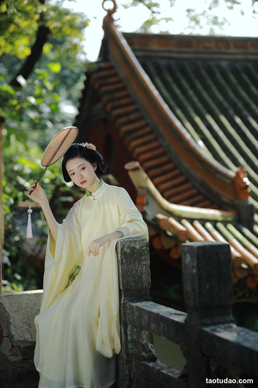 图片[3]-[YITUYU艺图语]2022.11.30 淡淡春山 YunFleur[39+1P／747MB]-绅士图